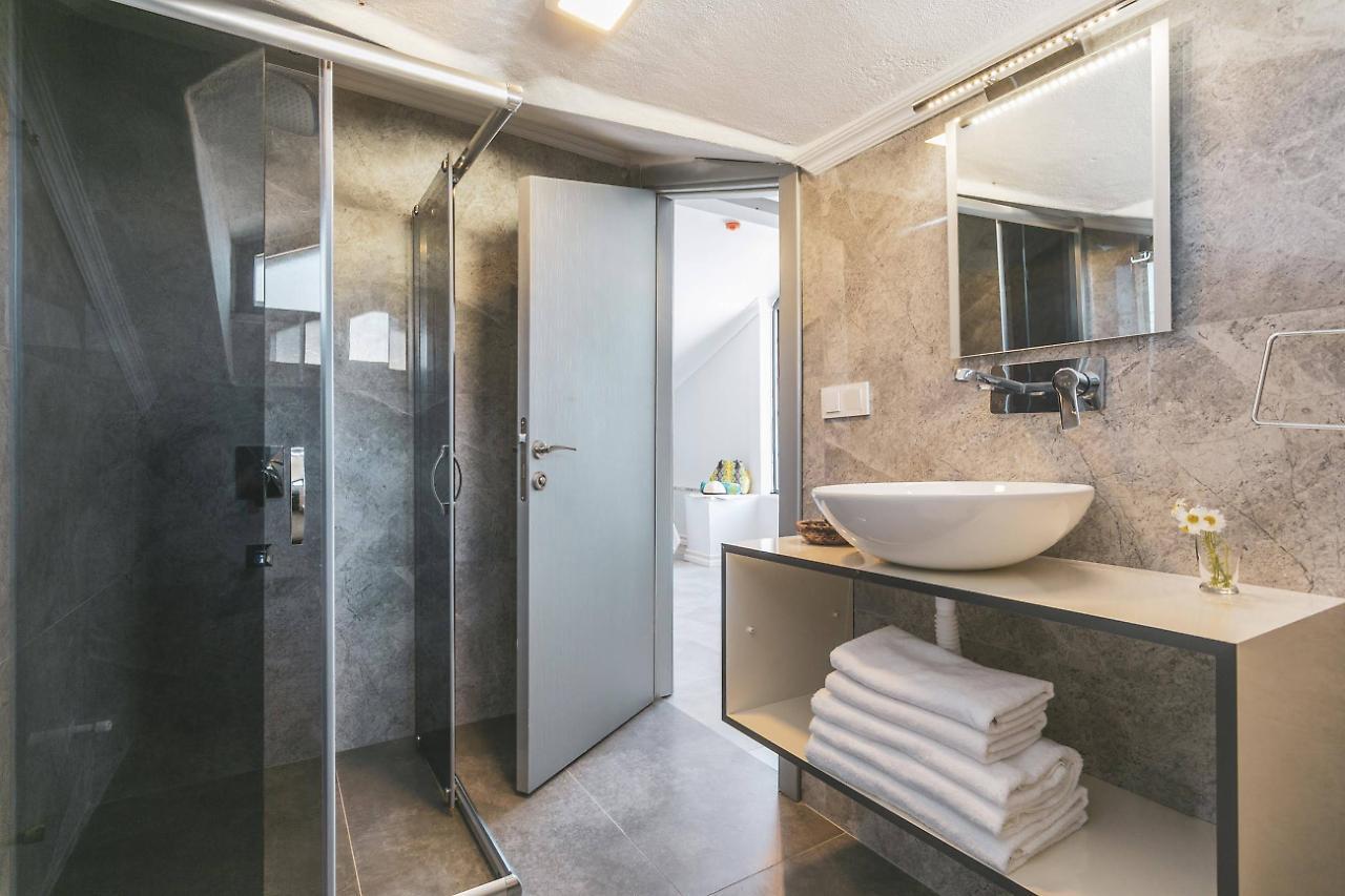 Monastery Suites Hotel (Adults Only) 올루데니스 외부 사진